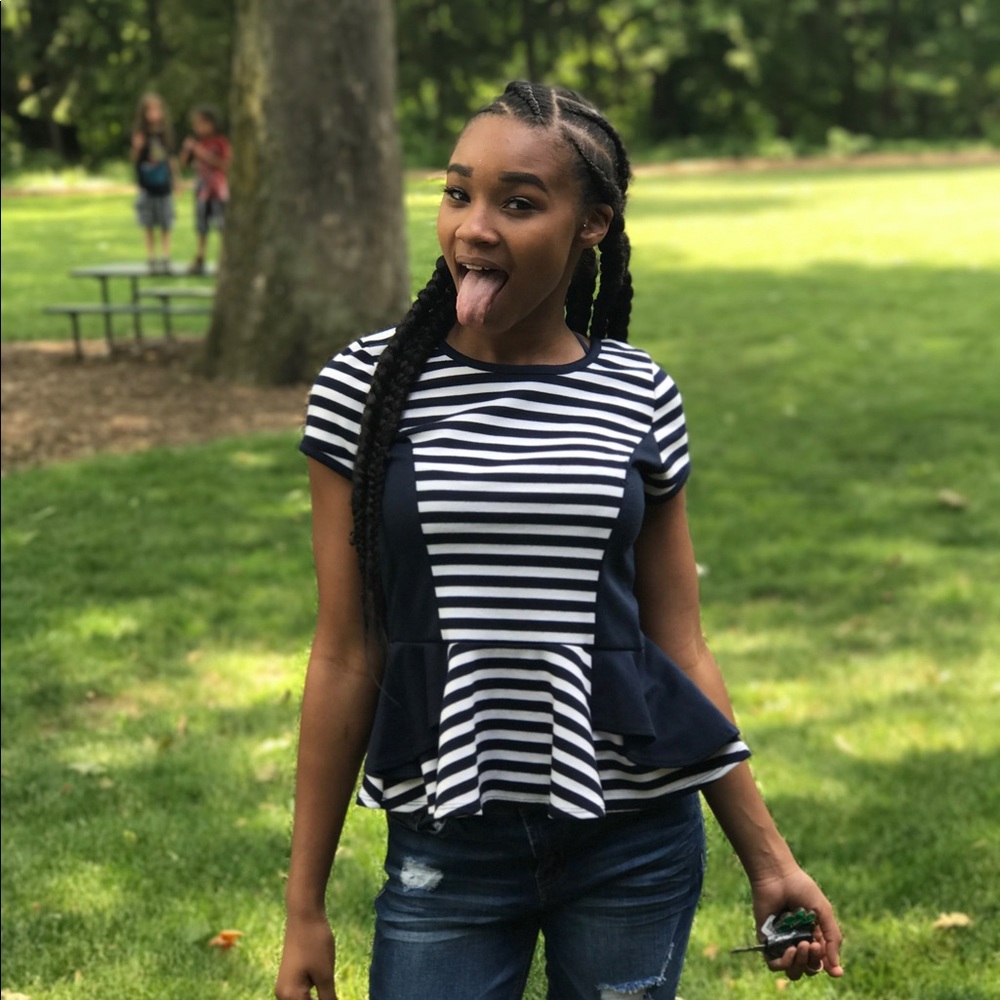Meet your Posher, Anaya